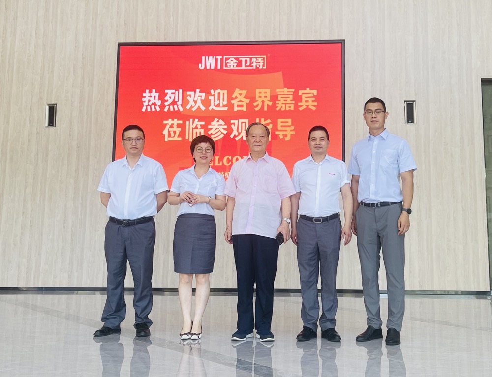 中國(guó)鍛壓學(xué)會(huì)曾凡昌教授蒞臨我司