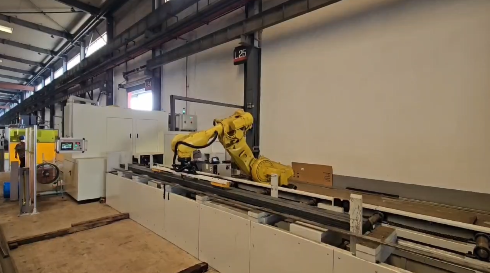 B610鋸板機(jī)的自動(dòng)化鋸切視頻